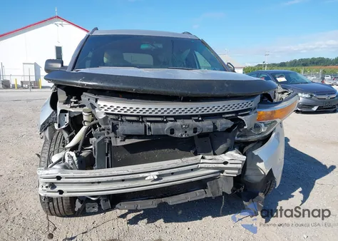 2013 Ford Explorer z USA, uszkodzony, nr VIN 1FM5K8B89DGB50568